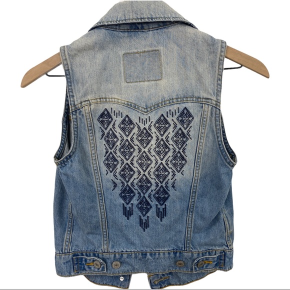 Levi’s Denim Embroidered Button Down Vest